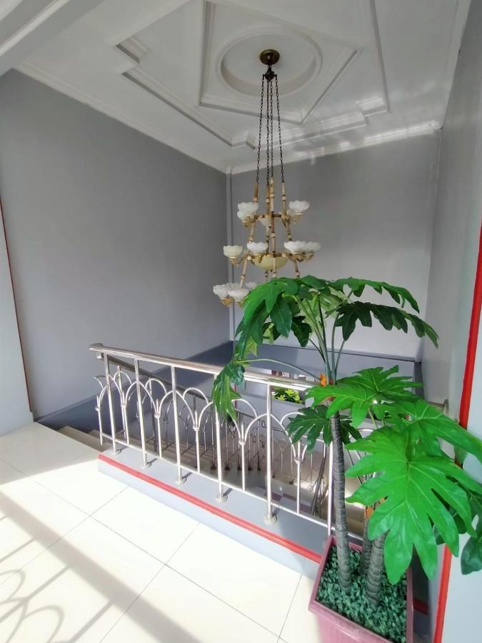 Hotel Asri Baru Purwokerto Buitenkant foto