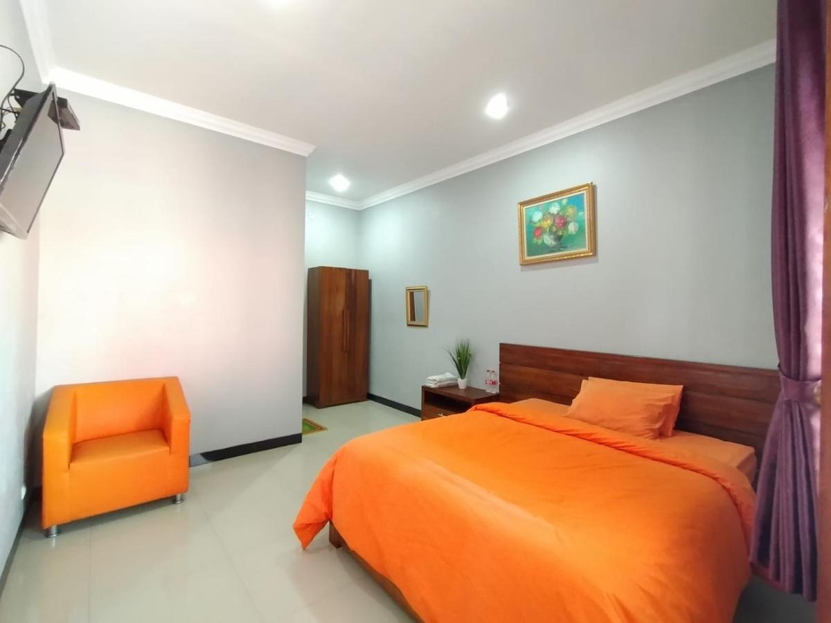 Hotel Asri Baru Purwokerto Buitenkant foto