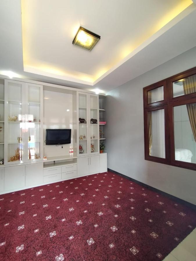 Hotel Asri Baru Purwokerto Buitenkant foto