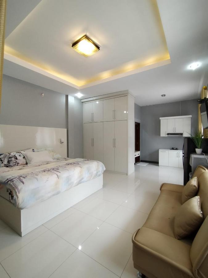 Hotel Asri Baru Purwokerto Buitenkant foto