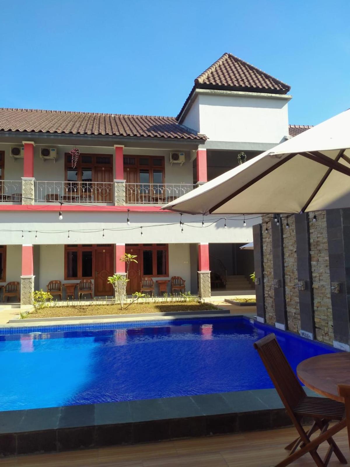 Hotel Asri Baru Purwokerto Buitenkant foto
