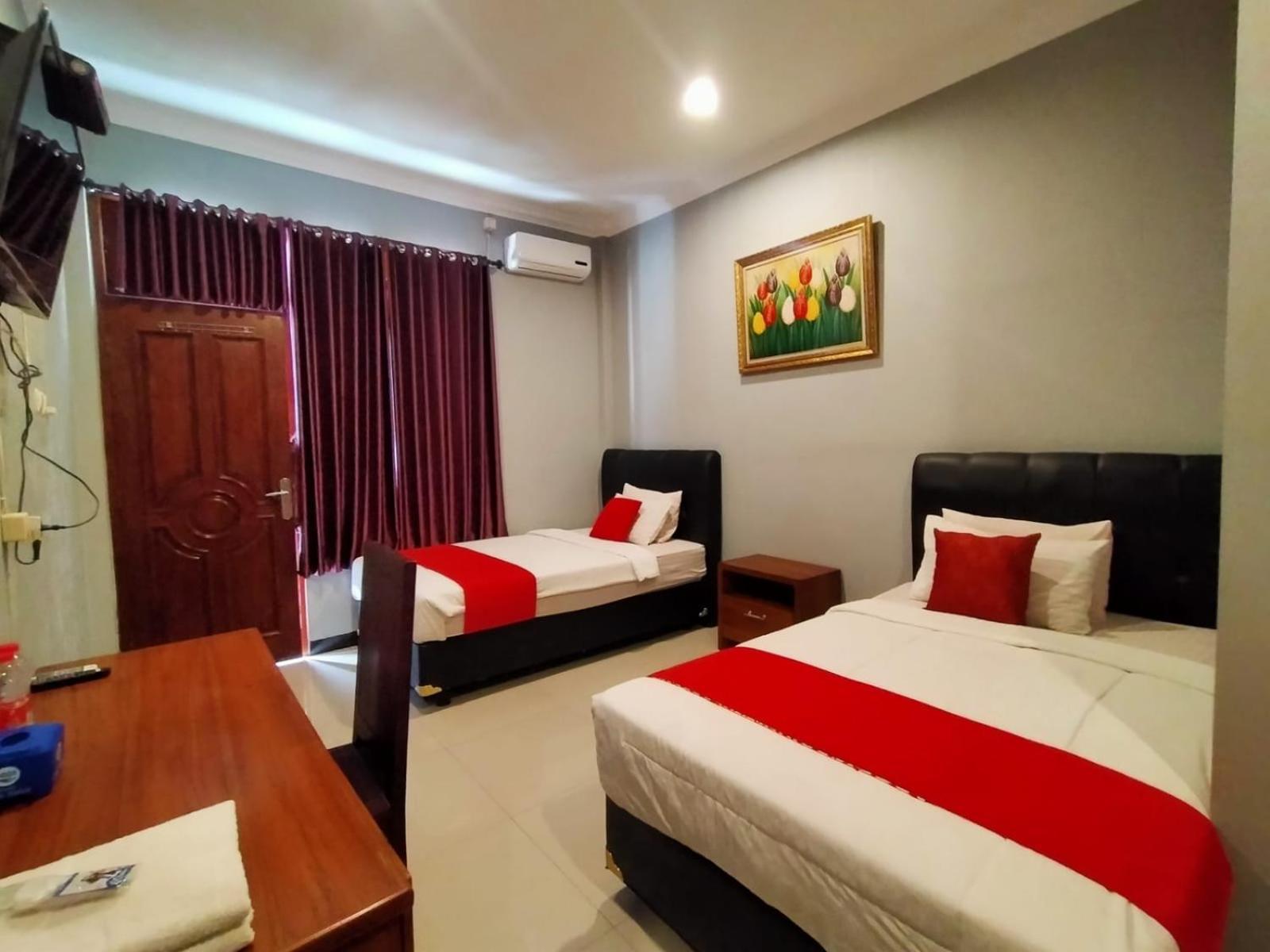 Hotel Asri Baru Purwokerto Buitenkant foto