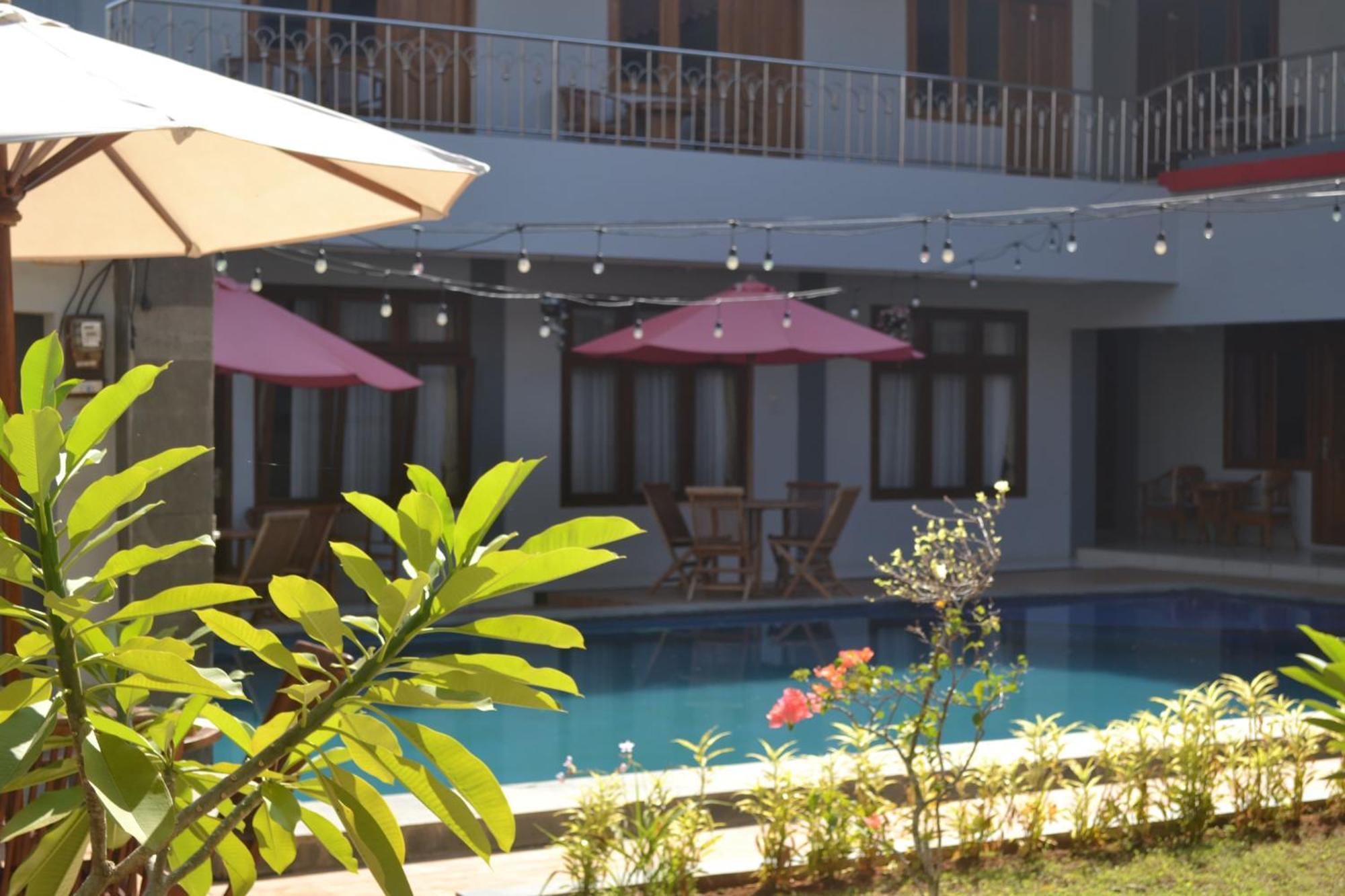Hotel Asri Baru Purwokerto Buitenkant foto